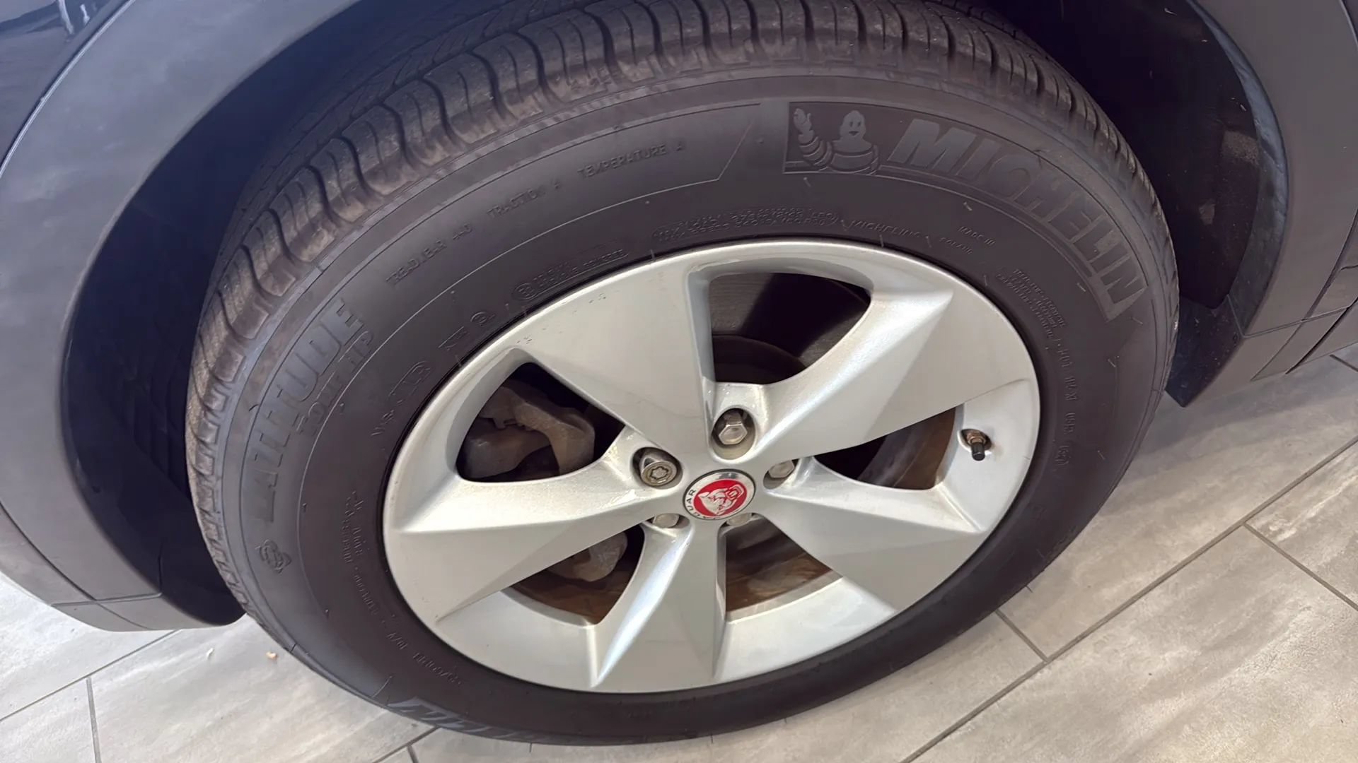Used 2020 Jaguar E-PACE AWD/4WD image 43