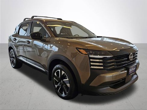 New 2026 Nissan Kicks SV w/ Cold Weather Package image 5