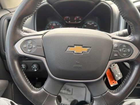 Used 2022 Chevrolet Colorado LT w/ LT Convenience Package AWD/4WD image 30