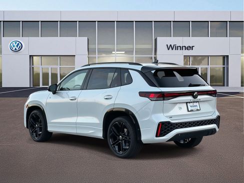 New 2026 Volkswagen Tiguan SE R-Line image 3