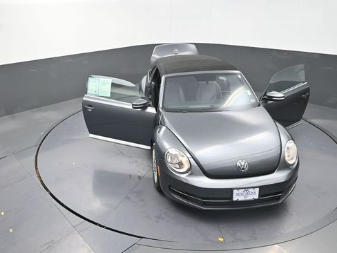 Used 2013 Volkswagen Beetle 2.5 image 30