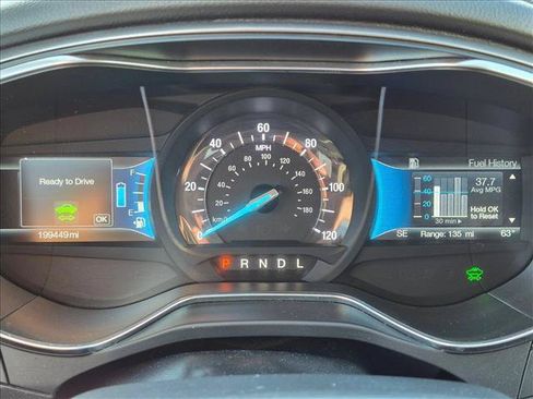 Used 2018 Ford Fusion SE FWD image 11