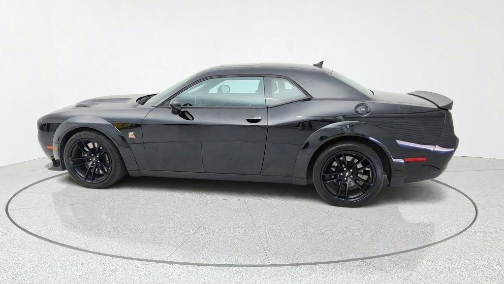 Used 2023 Dodge Challenger R/T Scat Pack RWD image 4