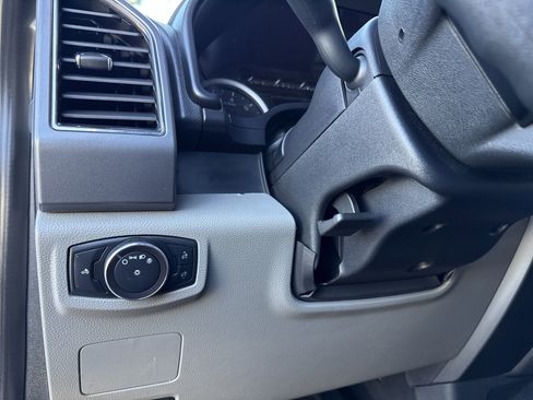 Used 2019 Ford F250 XLT image 38