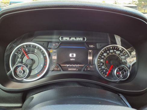 Used 2022 RAM 3500 Tradesman w/ Chrome Appearance Group image 35