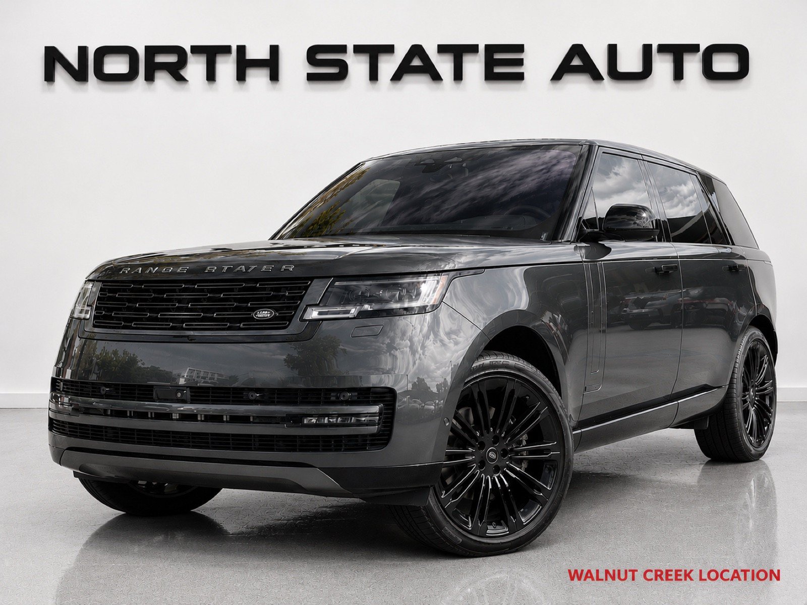 Used 2023 Land Rover Range Rover Long Wheelbase Autobiography AWD/4WD image 1
