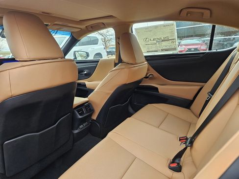 New 2025 Lexus ES 350 image 21