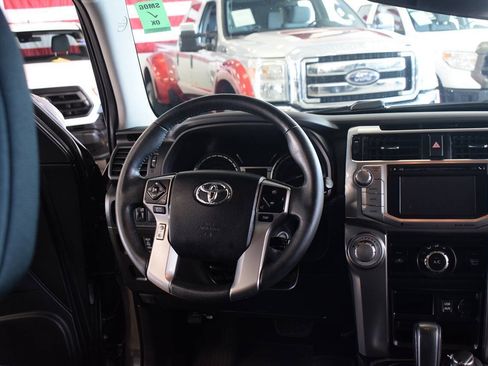 Used 2019 Toyota 4Runner SR5 AWD/4WD image 24