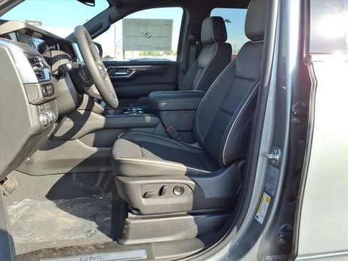 New 2026 GMC Yukon XL Elevation w/ LPO, Get Active Package AWD/4WD image 6