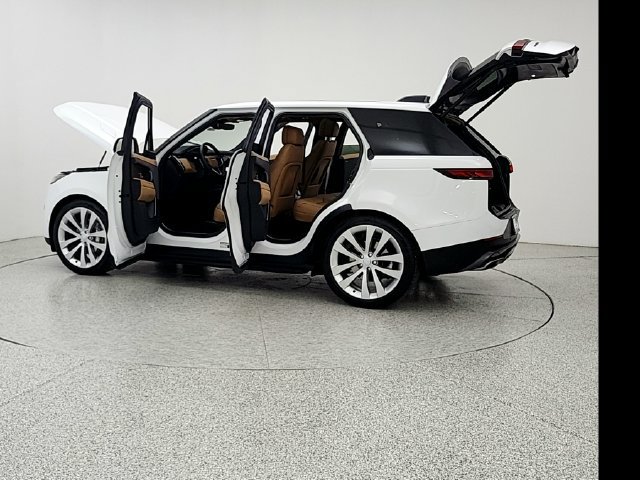 Used 2023 Land Rover Range Rover Sport SE AWD/4WD image 12