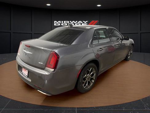 Used 2015 Chrysler 300 S AWD/4WD image 4