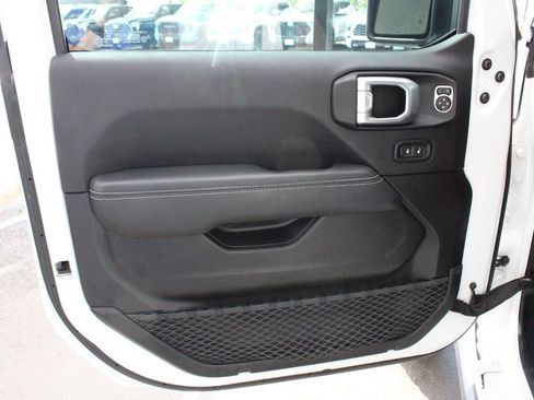 Used 2023 Jeep Wrangler Unlimited Rubicon 4xe w/ Steel Bumper Group AWD/4WD image 23