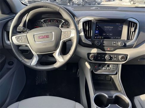Used 2020 GMC Terrain SLE w/ Driver Convenience Package image 2