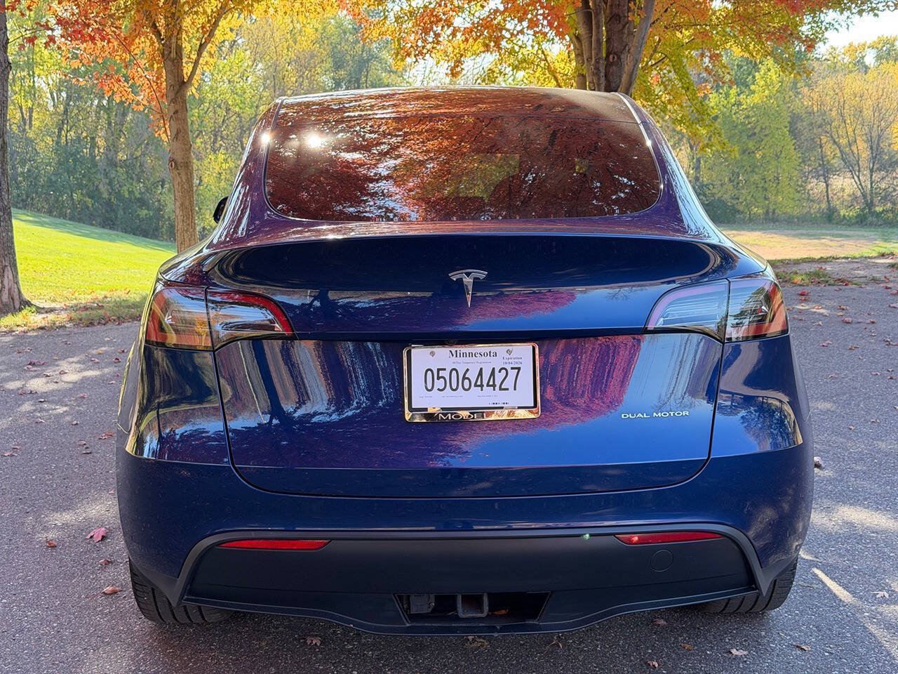 Used 2024 Tesla Model Y Long Range AWD/4WD image 5