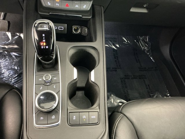 Used 2022 Cadillac XT4 Luxury w/ LPO, ONYX Package AWD/4WD image 19