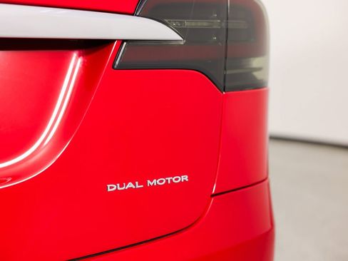 Used 2020 Tesla Model X Long Range image 6