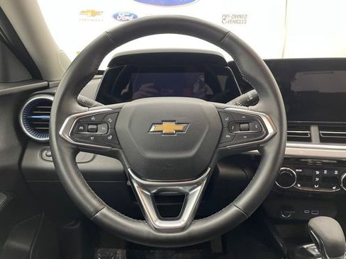 Used 2024 Chevrolet Trax LT w/ Driver Confidence Package image 12