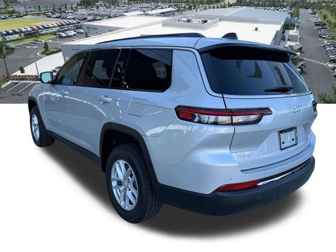 New 2026 Jeep Grand Cherokee L Laredo image 6