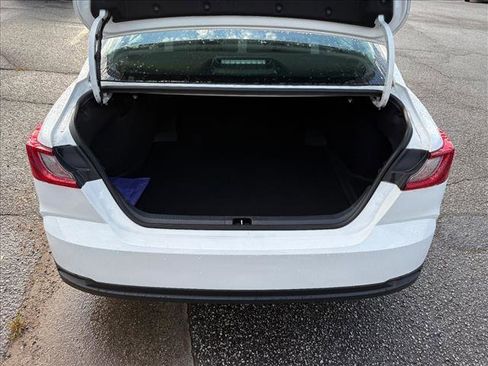 Used 2025 Toyota Camry LE image 45