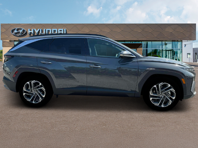 New 2025 Hyundai Tucson Limited AWD/4WD image 9