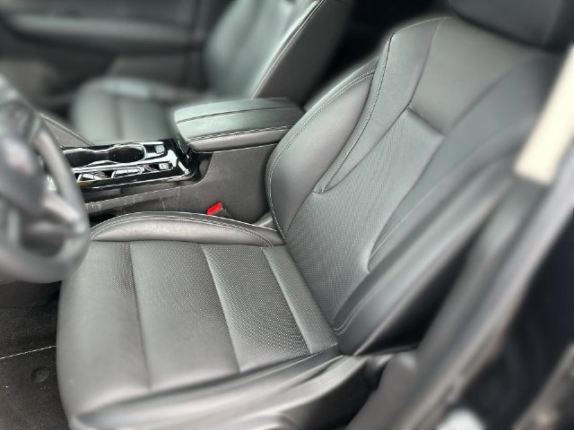 Used 2023 Buick Envision Essence AWD/4WD image 16