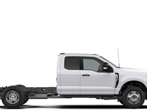 New 2026 Ford F350 4x4 SuperCab DRW Super Duty image 4