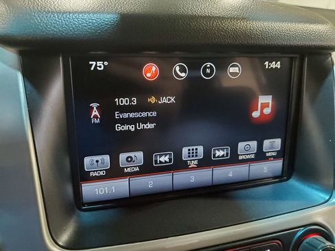 Used 2016 GMC Yukon SLE image 31