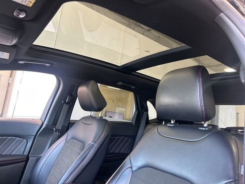 Used 2024 Ford Edge ST-Line AWD/4WD image 6