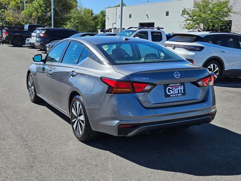 Used 2021 Nissan Altima 2.5 SV image 8