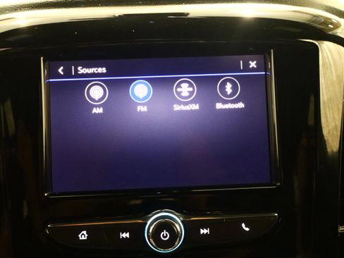 Used 2023 Chevrolet Traverse LT image 35