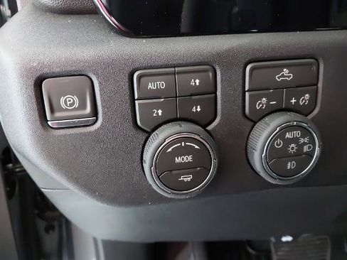 New 2026 Chevrolet Silverado 1500 RST w/ Convenience Package II AWD/4WD image 24
