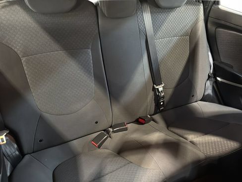 Used 2014 Hyundai Accent SE FWD image 13
