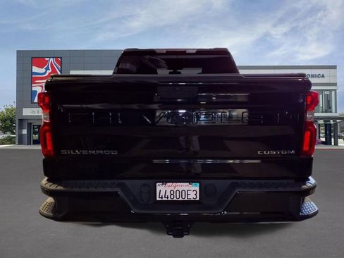 Used 2021 Chevrolet Silverado 1500 Custom RWD image 21