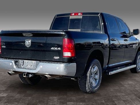 Used 2020 RAM 1500 Classic SLT w/ Luxury Group image 2