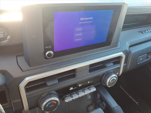 Used 2024 Toyota Tacoma SR w/ SR Upgrade Package AWD/4WD image 31