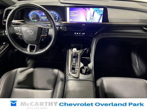 Used 2025 Toyota Crown Signia AWD/4WD image 26