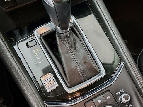 Used 2017 MAZDA CX-5 Touring image 16