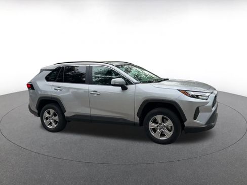 Used 2025 Toyota RAV4 XLE image 2