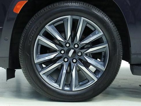 Used 2022 Cadillac Escalade ESV Sport Platinum AWD/4WD image 8