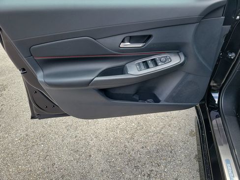 New 2027 Nissan Sentra SR w/ Floor Mat Package FWD image 25