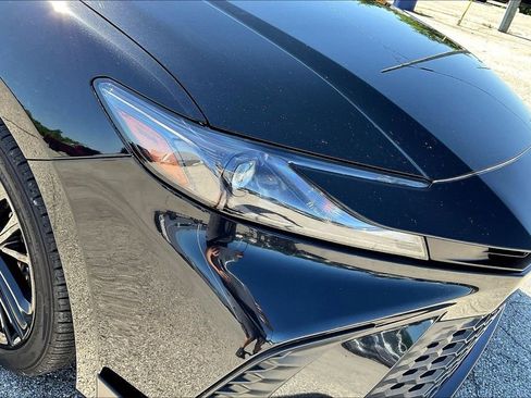 Used 2025 Toyota Camry SE FWD image 30