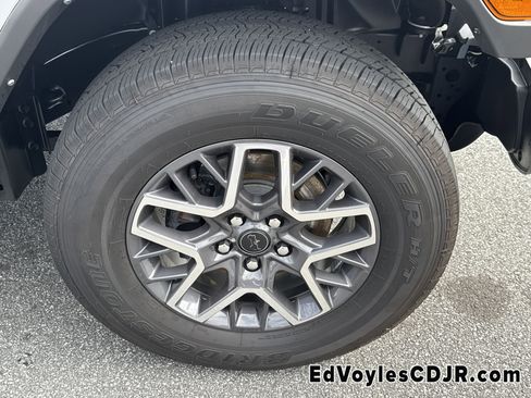 Certified 2024 Jeep Wrangler Sahara w/ Technology Group image 14