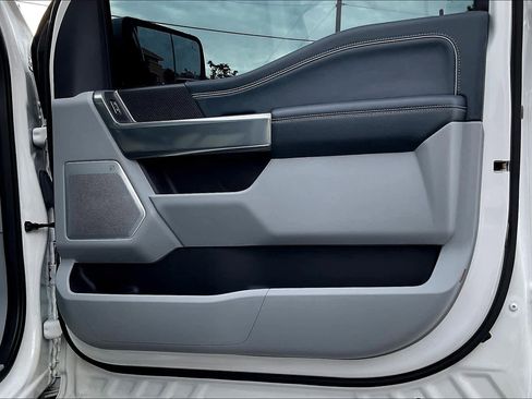 Used 2021 Ford F150 Limited image 24