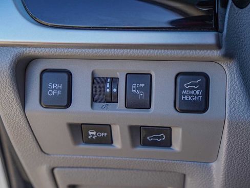 Used 2017 Subaru Forester 2.5i Limited image 21