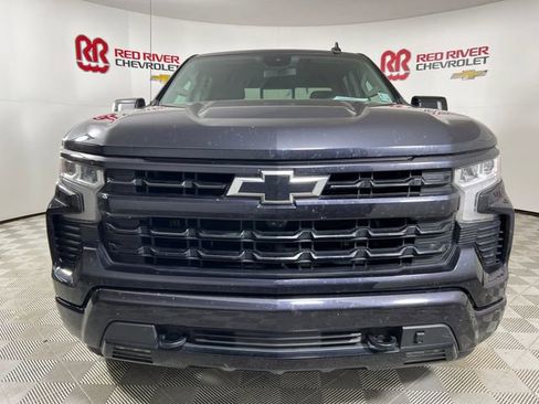 Used 2022 Chevrolet Silverado 1500 RST image 2