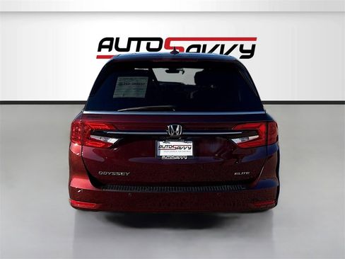 Used 2021 Honda Odyssey Elite image 6