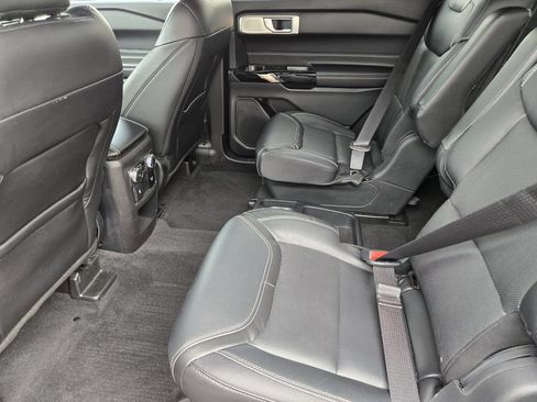 Used 2021 Ford Explorer ST w/ Equipment Group 401A AWD/4WD image 28