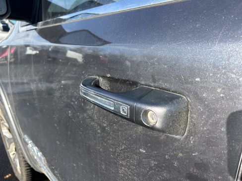 Used 2022 RAM 1500 Limited w/ Body-Colour Bumper Group image 15