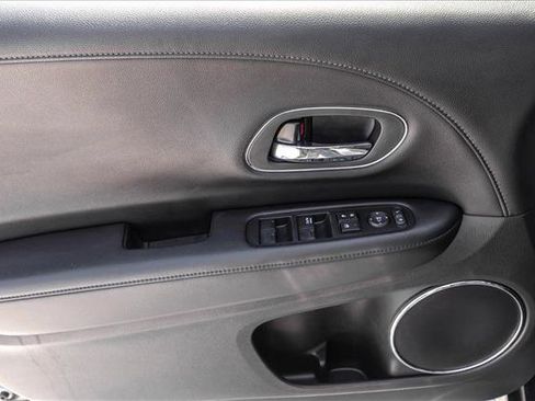 Used 2017 Honda HR-V EX-L image 14
