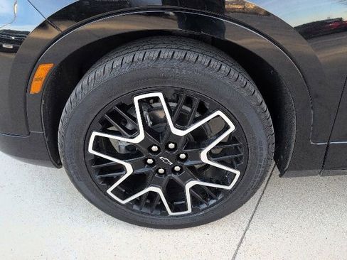 Used 2021 Chevrolet Blazer RS w/ Enhanced Convenience Package image 3